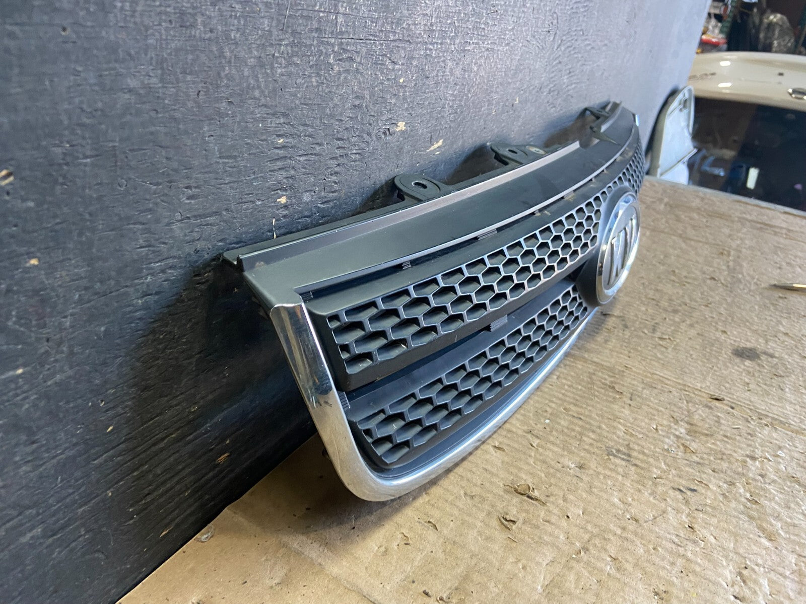 2006 2007 2008 Kia Sportage Front Upper Grille Grill O6147 PS2
