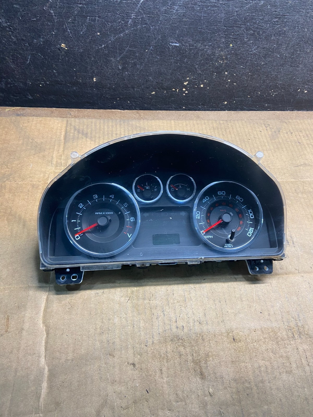 2008 - 2010 Ford Edge Gauge Speedometer Cluster OEM y4542 DG2