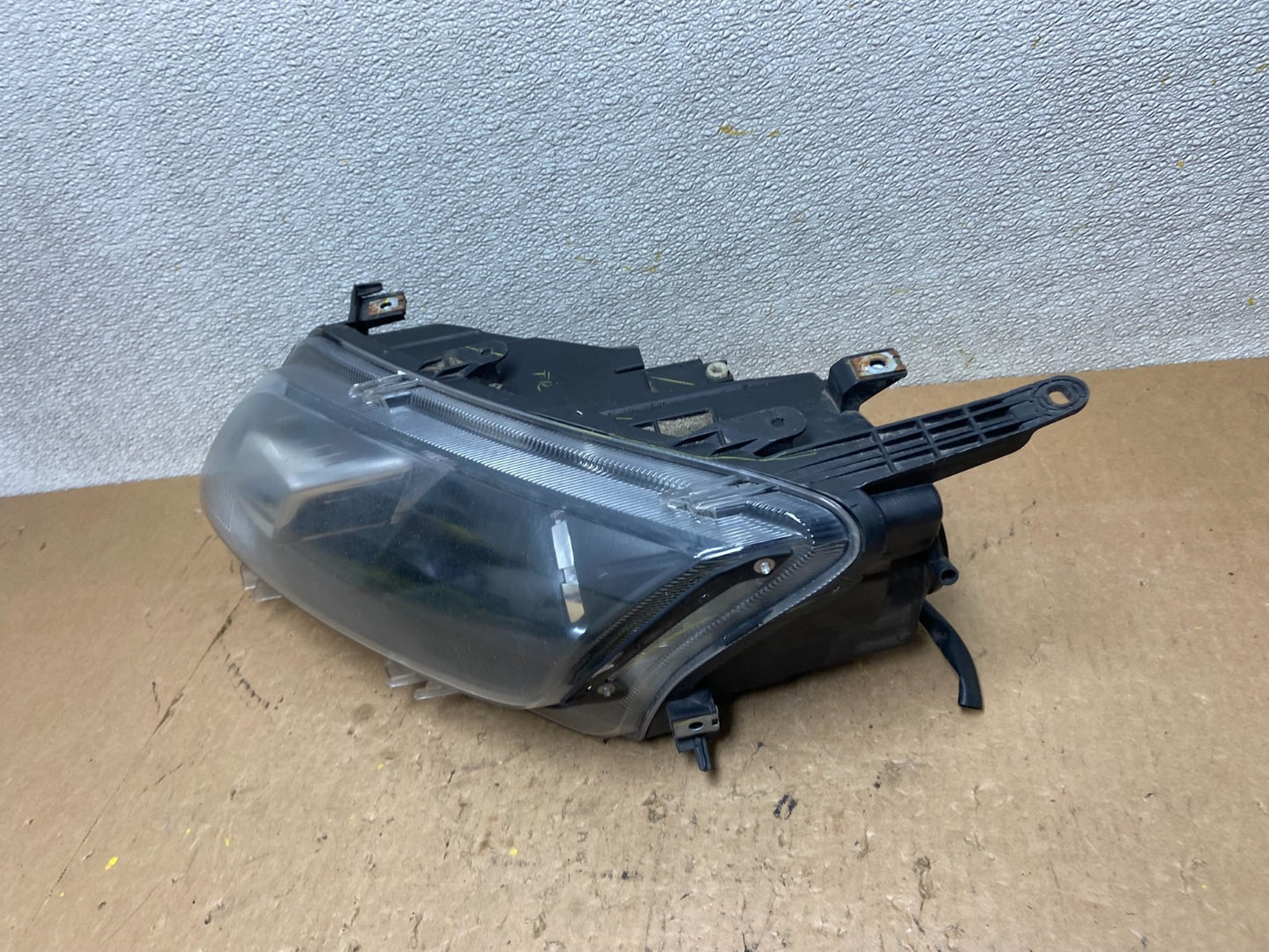 2010 2011 2012 Ford Fusion Left Driver LH Side Headlight Halogen Z9219 DW1