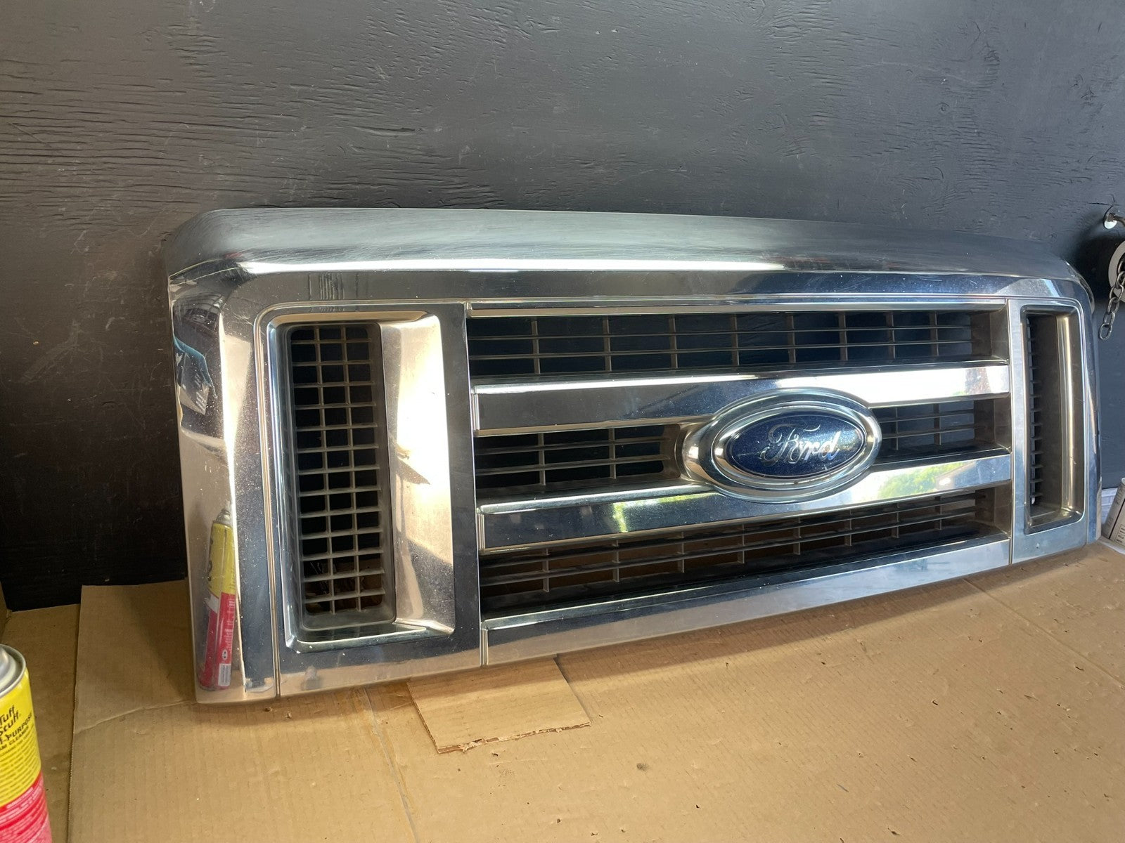 2008 to 2014 Ford Econoline E150 E250 Front Upper Chrome Grill Grille AE3621 DG1
