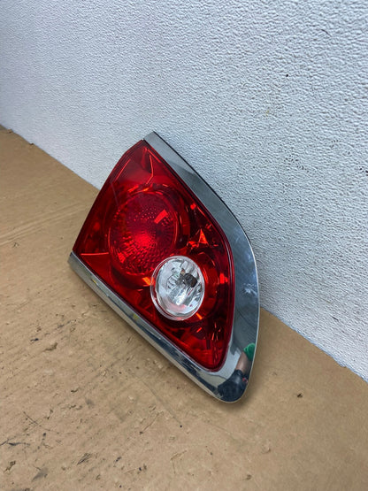 2008 - 2012 Buick Enclave Left Driver Lh Inner Tail Light AD3209 LK1