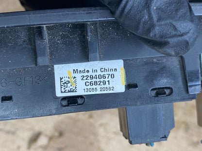 2007-2014 Chevrolet Tahoe Silverado Yukon Pedal Traction Control Switch Z7259 DG5