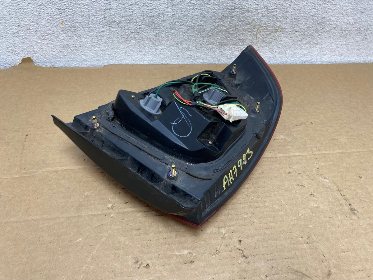 2004 2005 2006 Nissan Sentra Right Passenger Rh Side Tail Light AH7993 LK4
