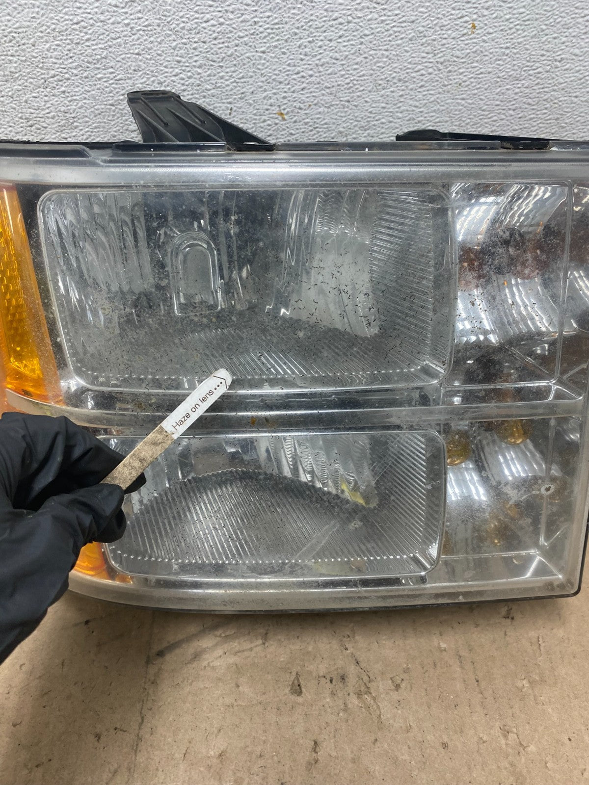 2007 - 2014 GMC Sierra Right Passenger RH Halogen Headlight AG4899 DW3