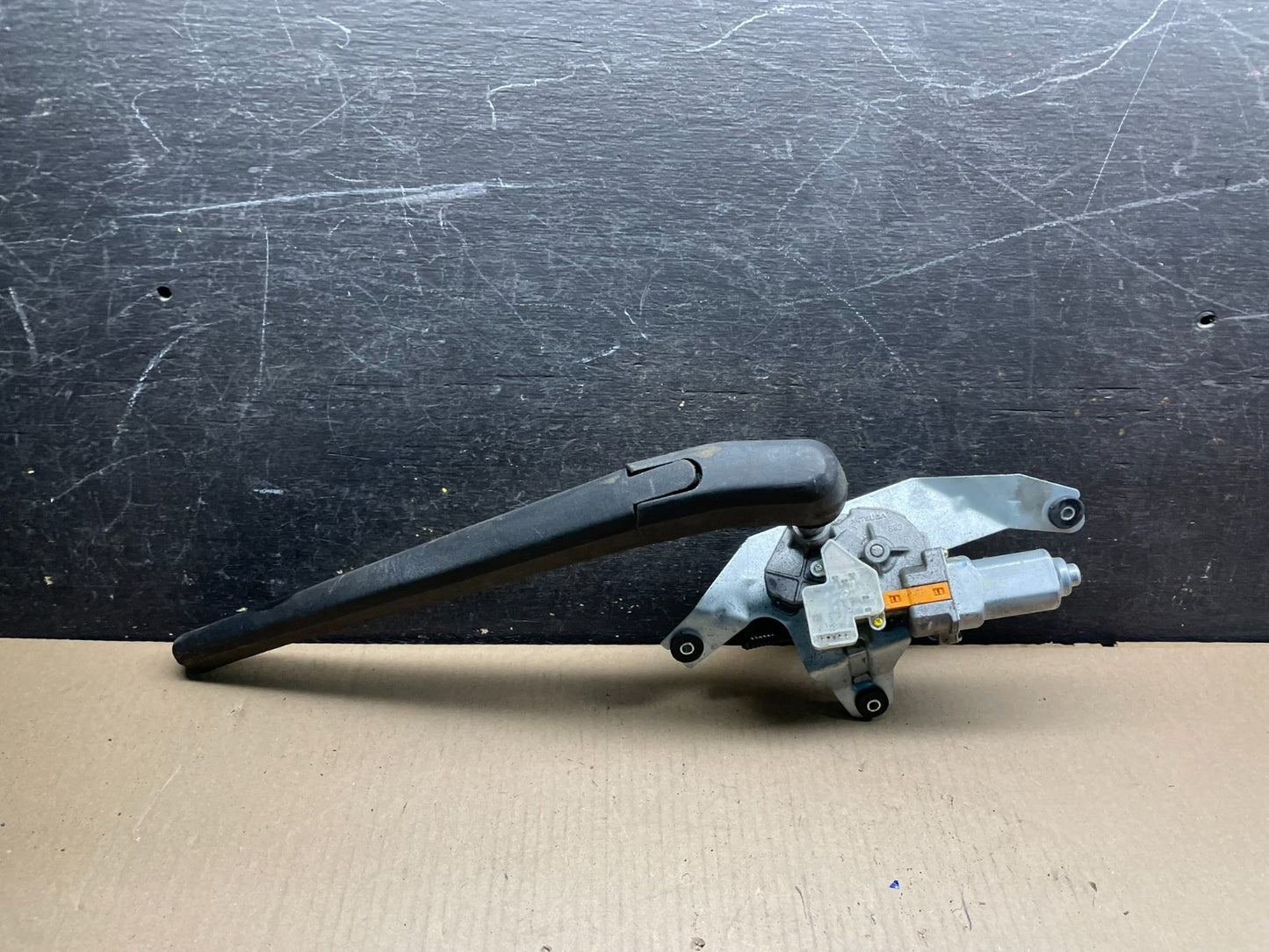 2010-2017 Chevrolet Equinox Rear Glass Windshield Wiper Motor X0521 DG0