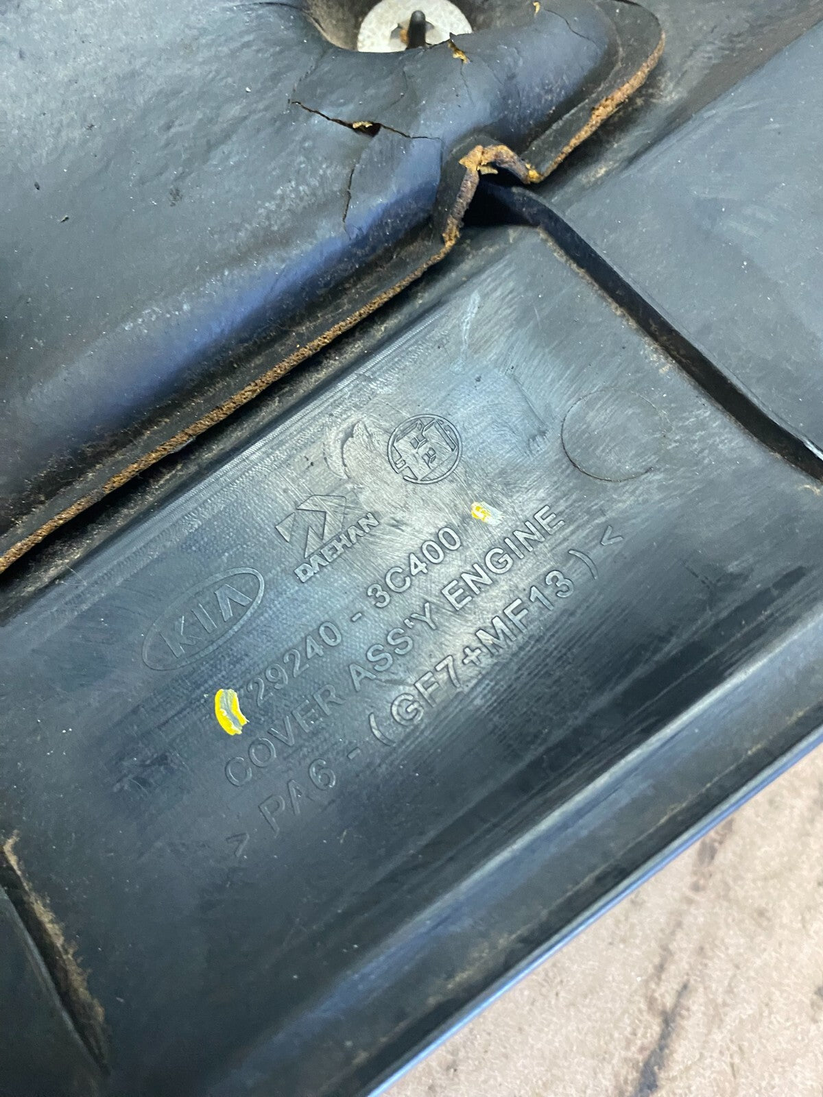 2006 to 2008 Kia Sedona V6 3.8L Engine Motor Cover O7859 PS8
