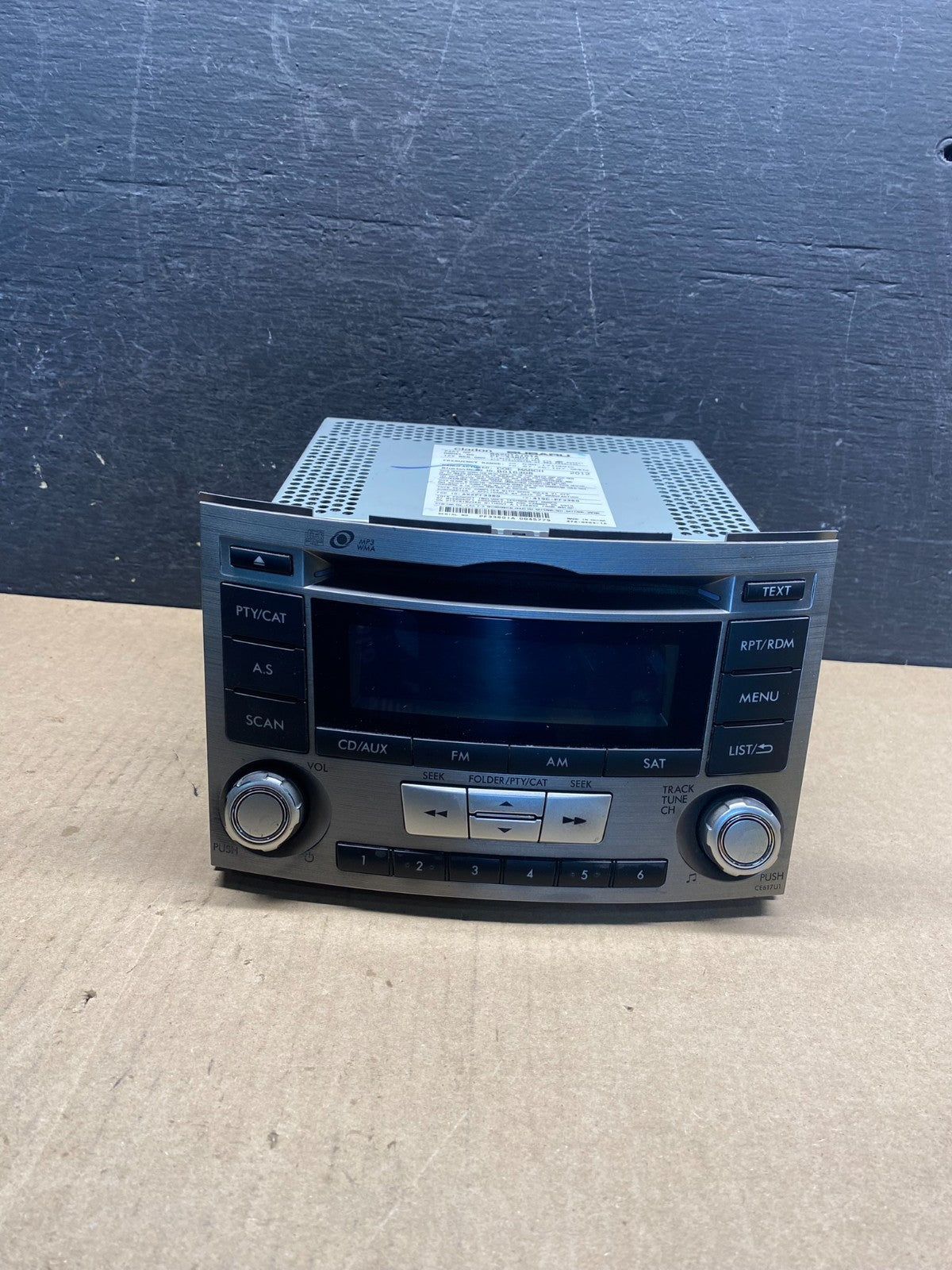 2012 to 2014 Subaru Legacy AM FM CD MP3 Radio Player AG5984 DG0