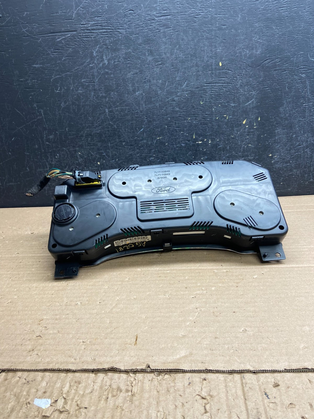 2007 2008 Ford Expedition Speedometer Cluster Gauge AG0282 DG6
