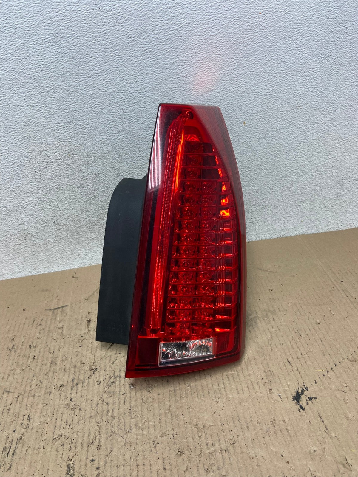 2008 to 2013 Cadillac CTS Right Passenger Side Led Side Tail light AF6054 LK0