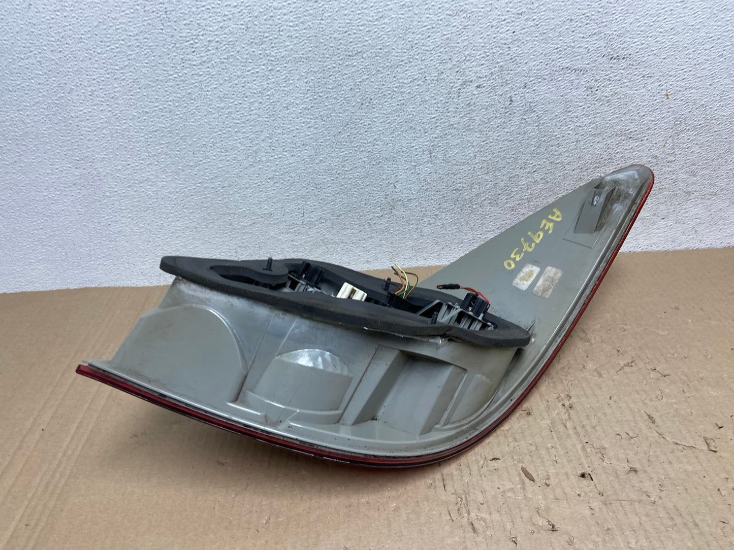 2006-2010 Mercedes W251 R-CLASS Right Passenger RH Side Tail Light AE9730 LK4