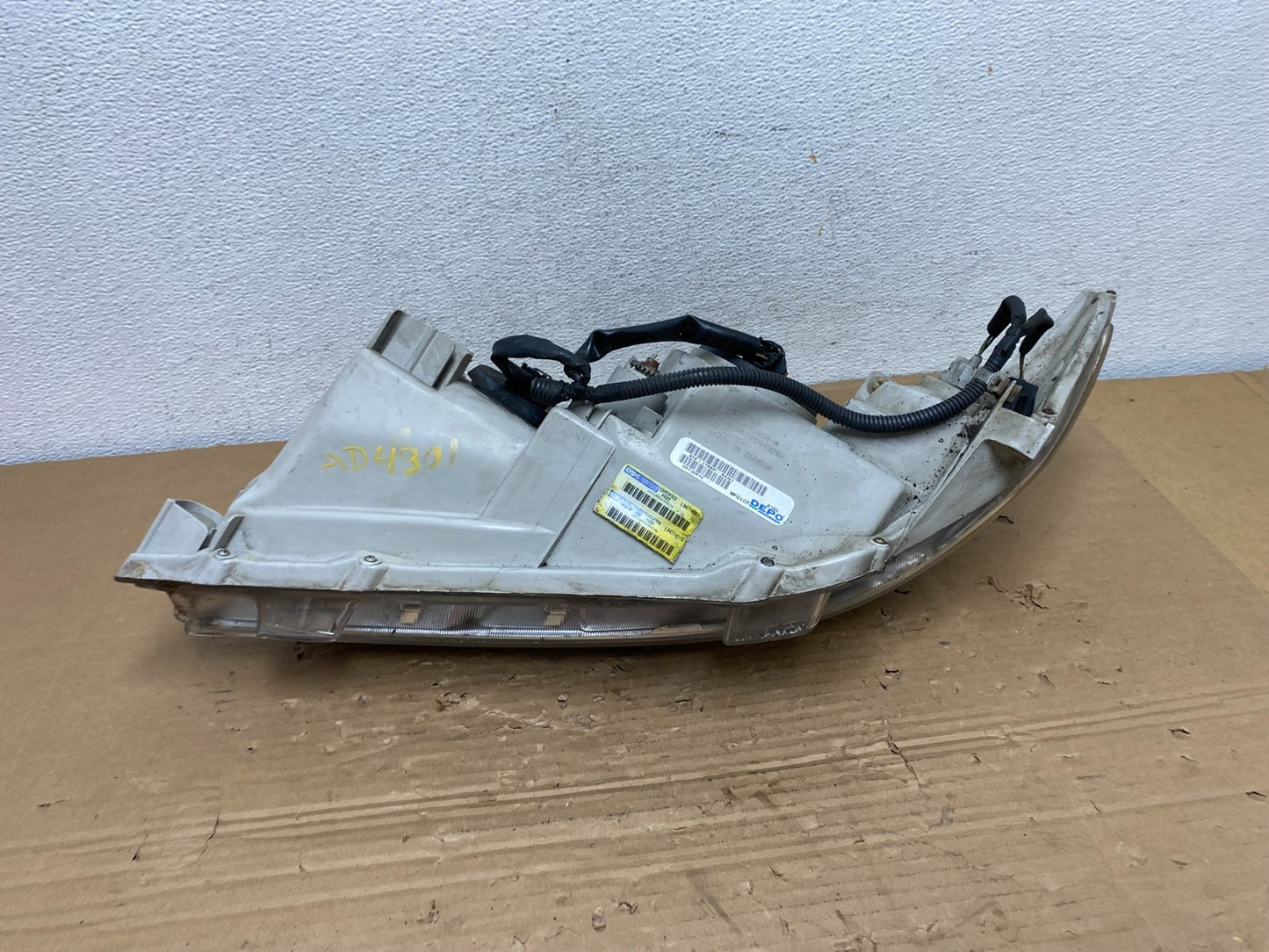 2007 - 2009 Toyota Camry Halogen Right Passenger Headlight DEPO AD4301 DW7