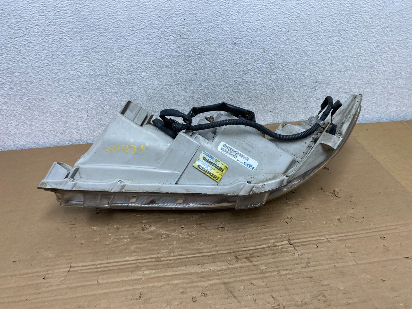 2007 - 2009 Toyota Camry Halogen Right Passenger Headlight DEPO AD4301 DW7