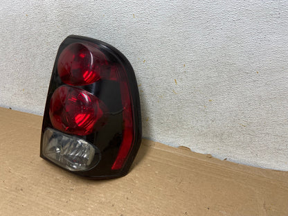 2002 to 2009 Chevrolet Trailblazer Right Passenger Rh Tail Light AH8449 LK2