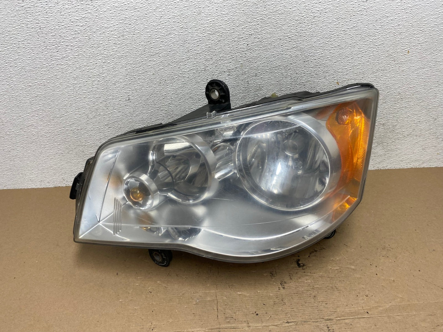2008 to 2016 Chrysler Town and Country Left Driver Lh Side Headlight AF4464 LK0
