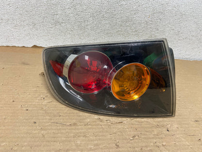 2004 2006 Mazda 3 Left Driver LH Side Tail Light AG8260 LK0