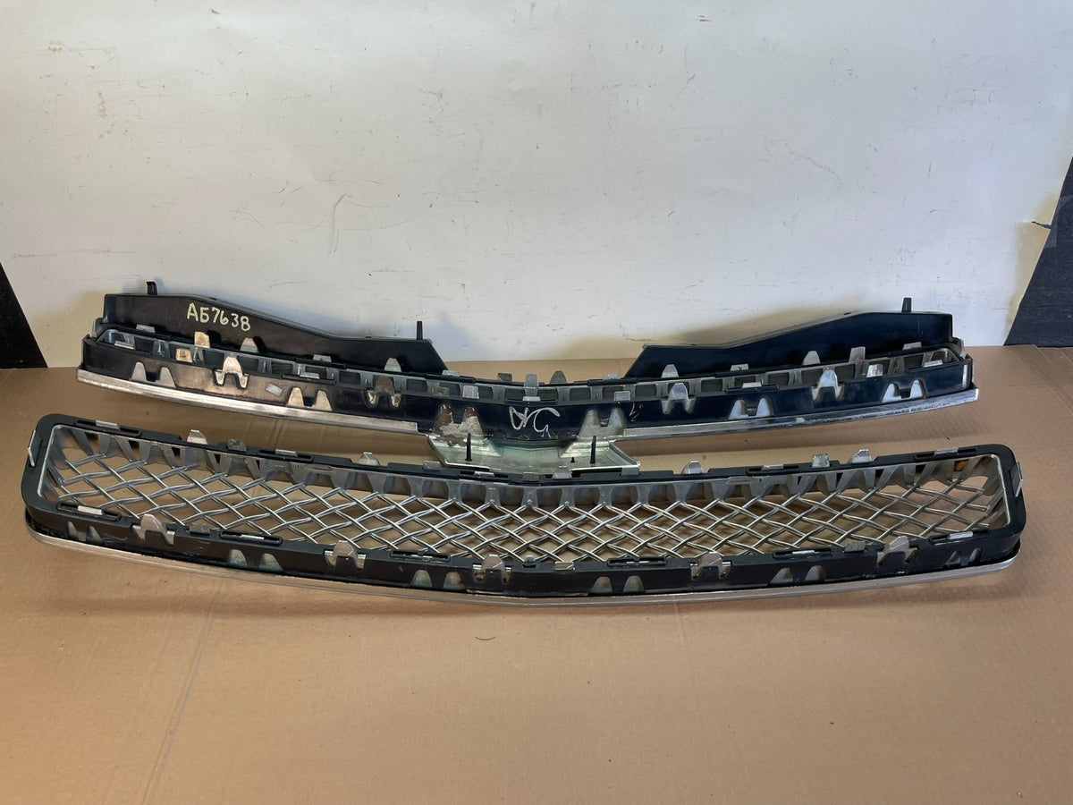 2007 to 2014 Chevrolet Tahoe Suburban Lower Upper Grill Grille Set AG76383