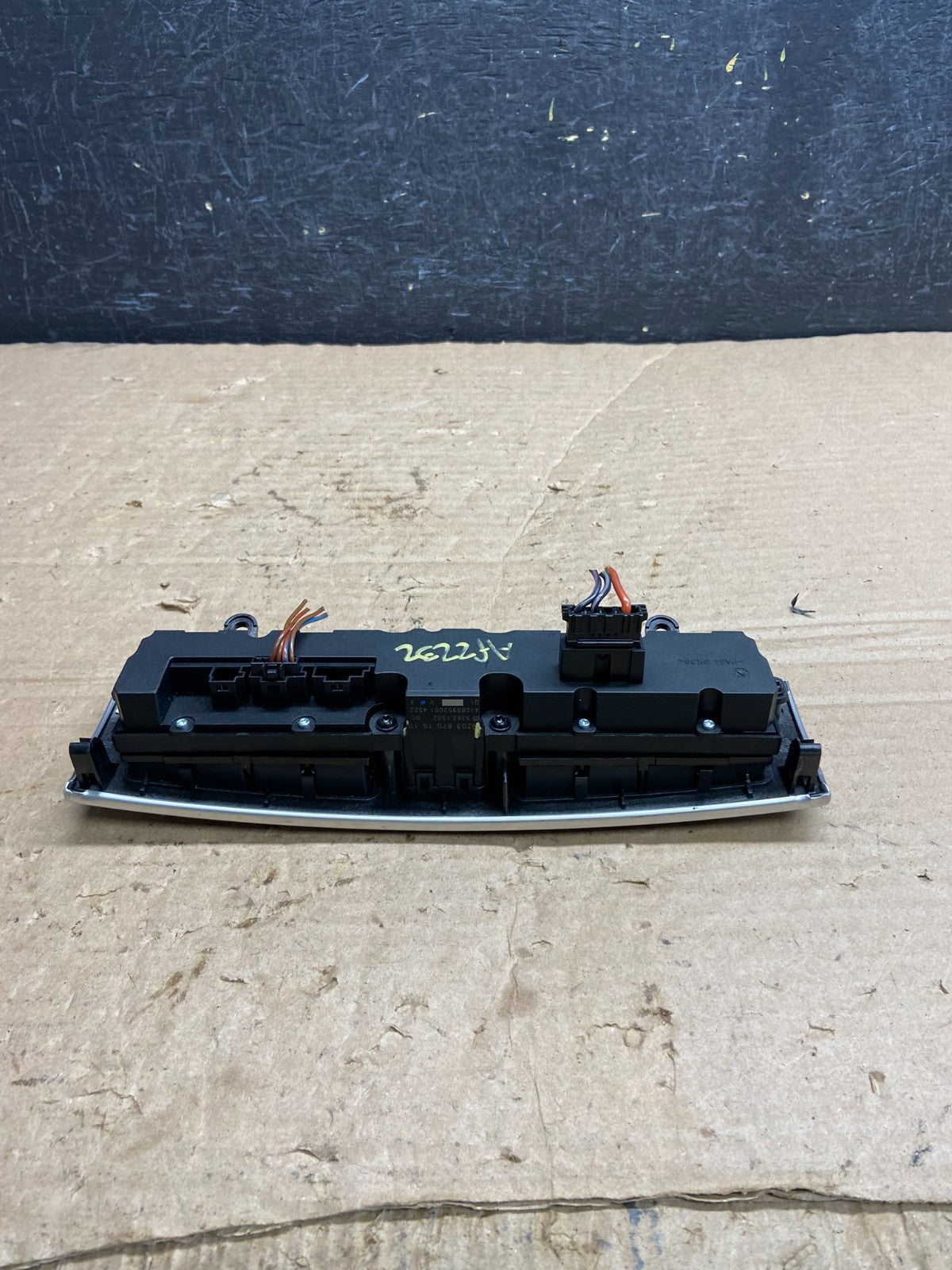 2005 - 2007 Mercedes C230 C240 Center Console Switch Control Unit AF2232 DW5