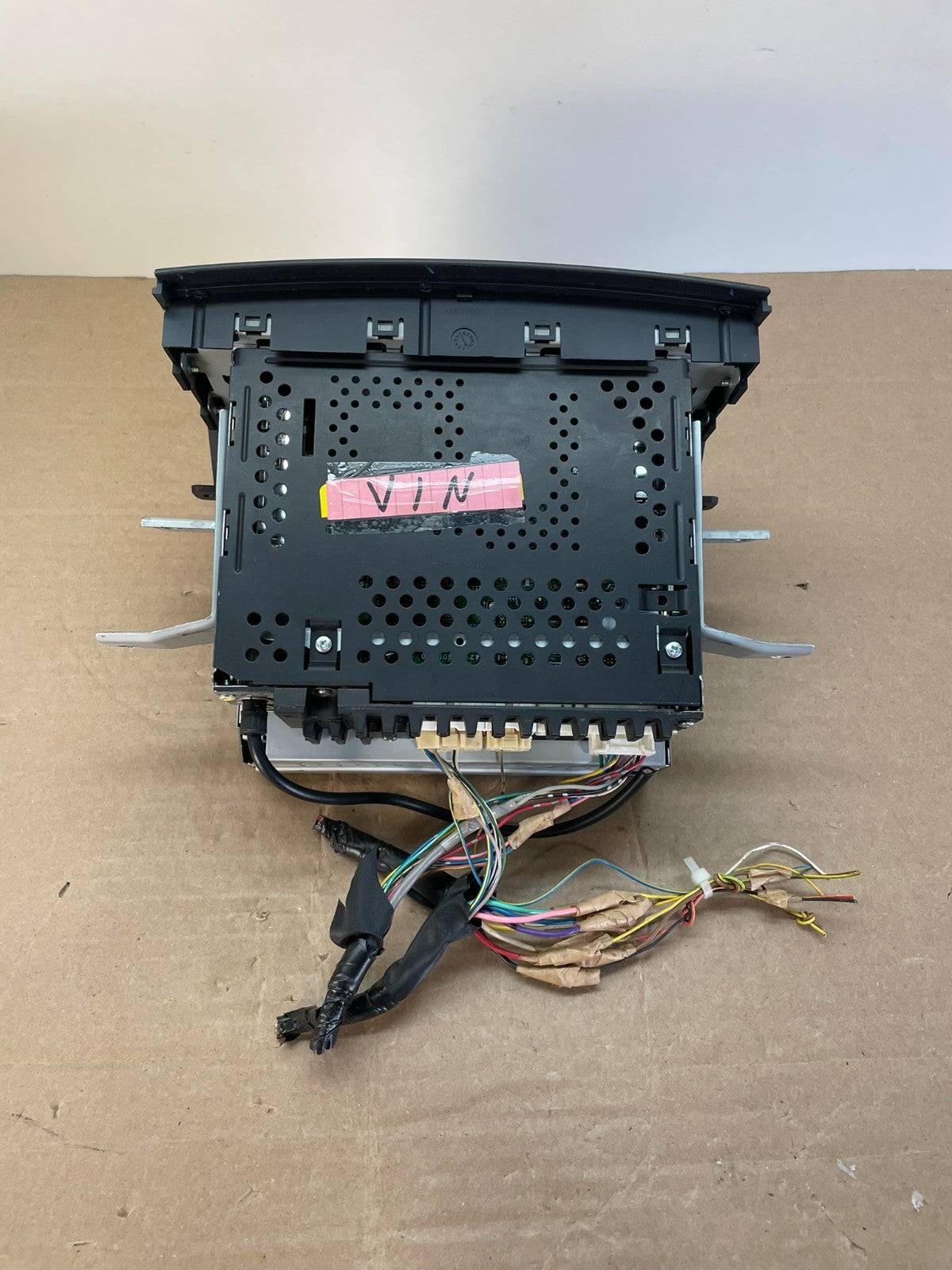 2006 to 2008 Toyota Sienna AM FM CD WMA Mp3 Radio Receiver AI0537 DG7