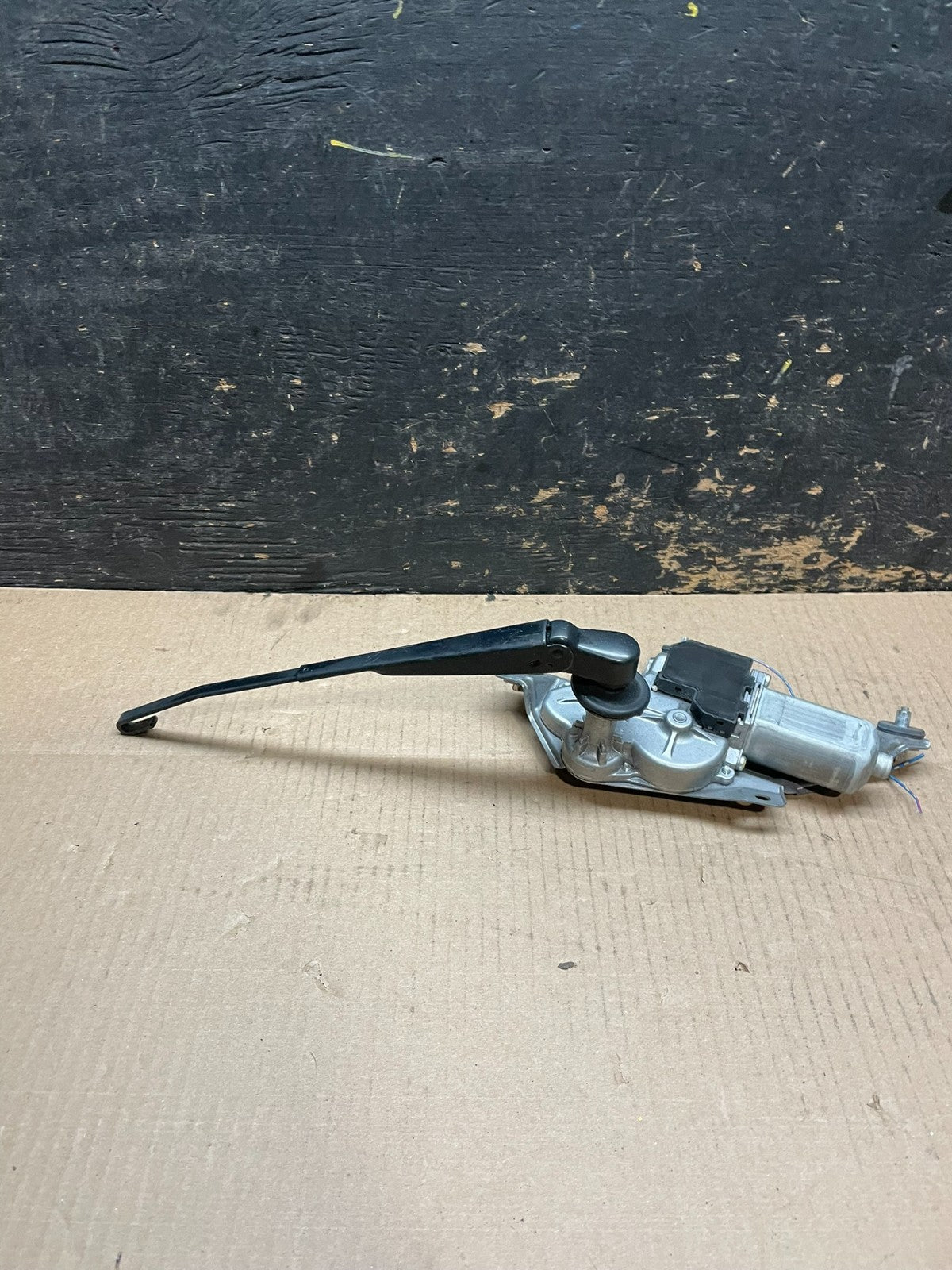 2011-2020 Toyota Sienna Rear Windshield Washer Wiper Motor W5945 DG1