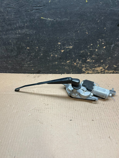 2011-2020 Toyota Sienna Rear Windshield Washer Wiper Motor W5945 DG1