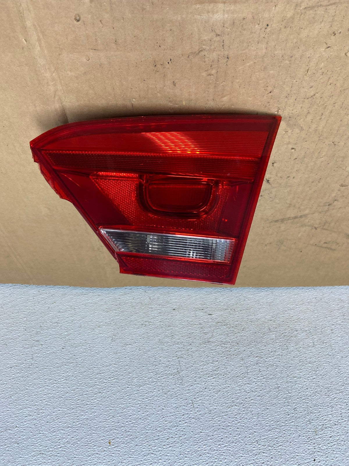 2012 to 2015 Volkswagen Passat Right Passenger Tail light inner AC8596 LK0