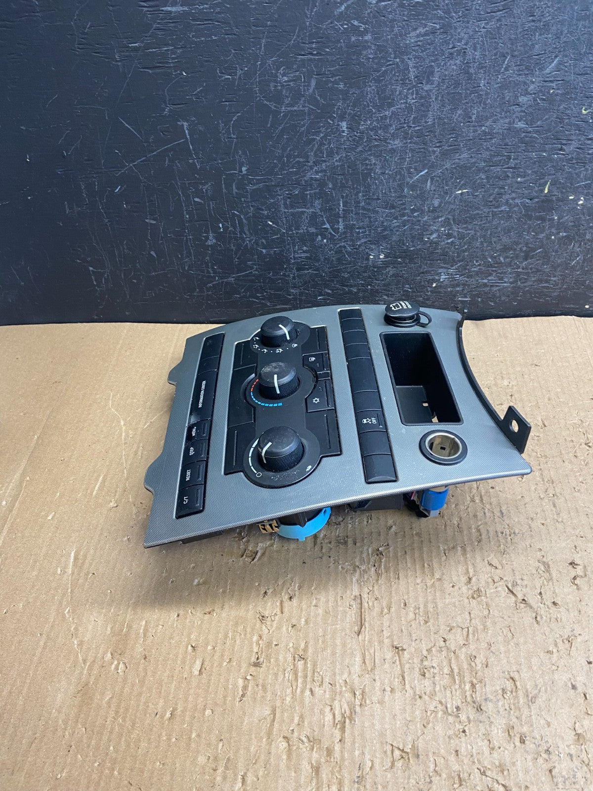 2005 2006 2007 Jeep Commander Grand Cherokee A/C Climate Control Bezel AF1546 DG1