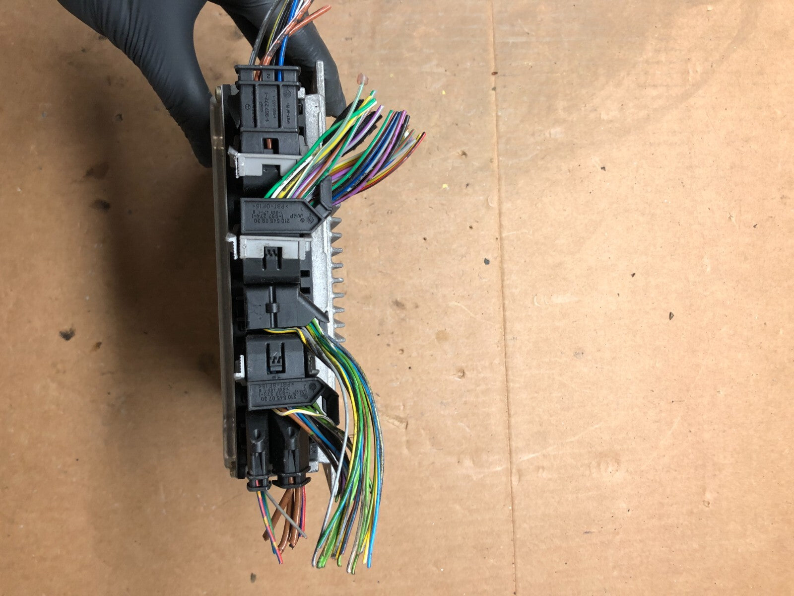 1998 - 1999 Mercedes S320 Engnine Computer Module ECM a0225452832 A1618 PS1