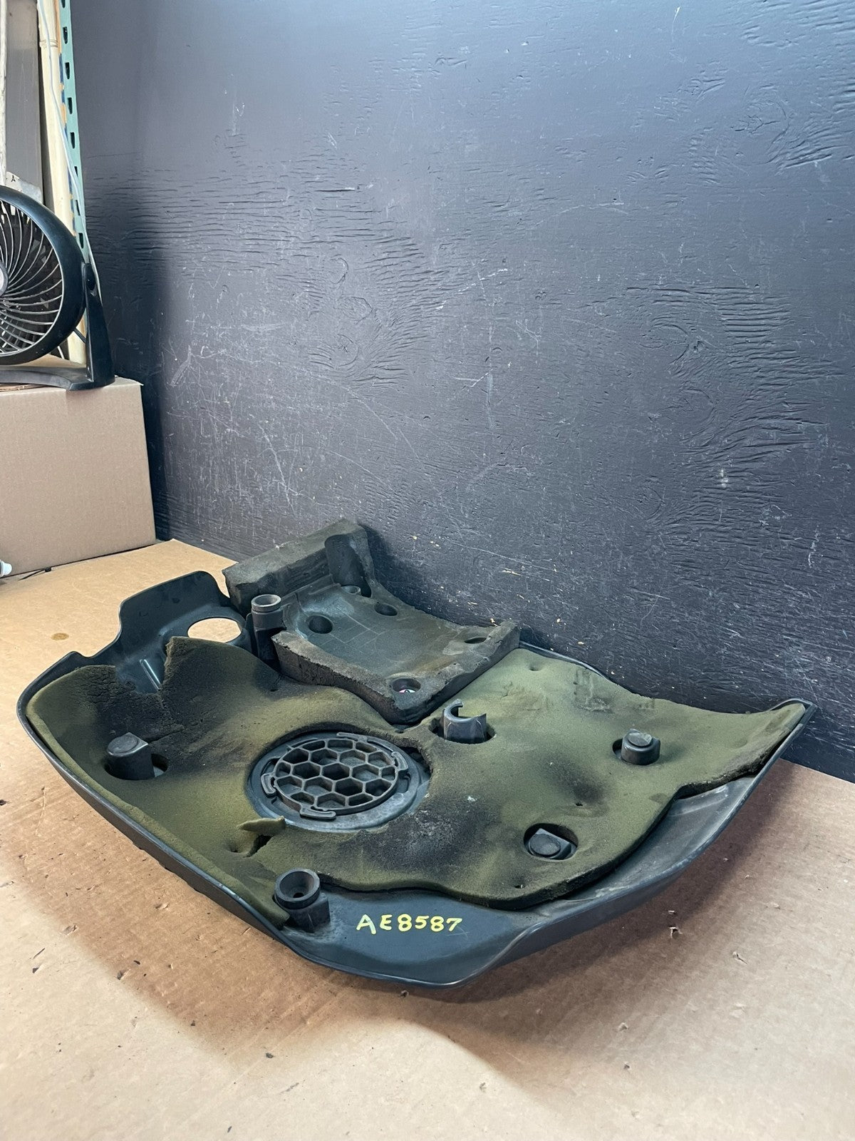 2012 to 2014 Jeep Grand Cherokee 3.6L Engine Cover AE8587 DG4
