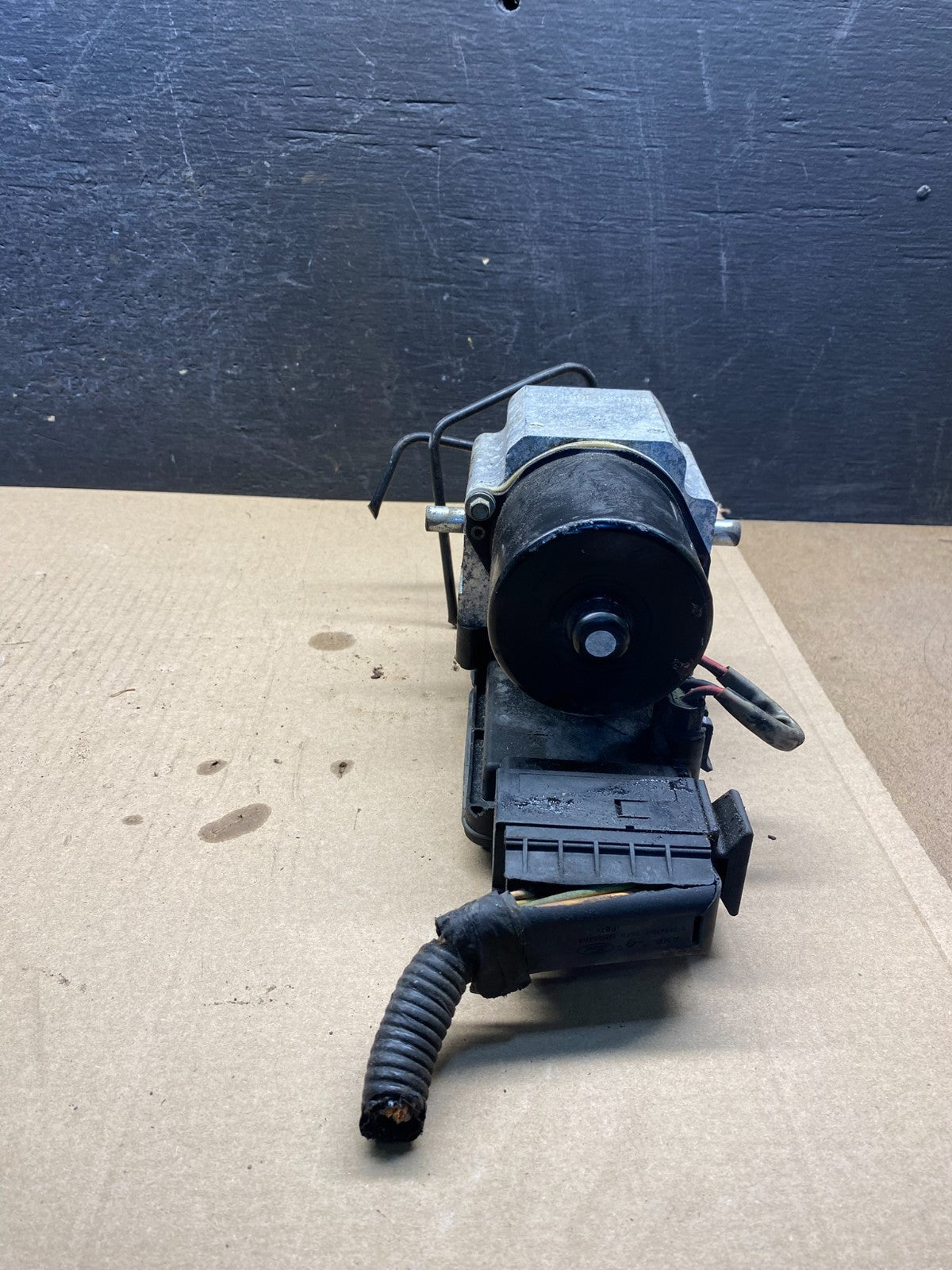 2006 2007 Ford E250 E350 Anti-Lock ABS Antilock Brake Pump AH3195 DG3