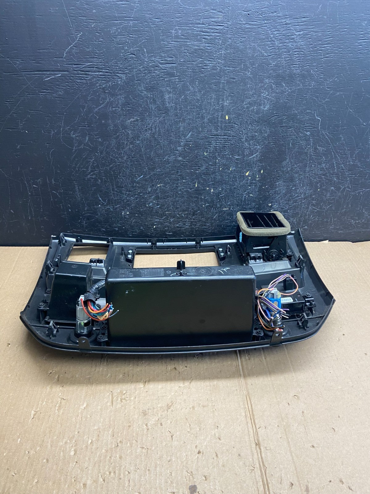 2002 to 2005 Dodge Ram Radio Climate Control Dash Air Vent Bezel Trim AE3863 DG5