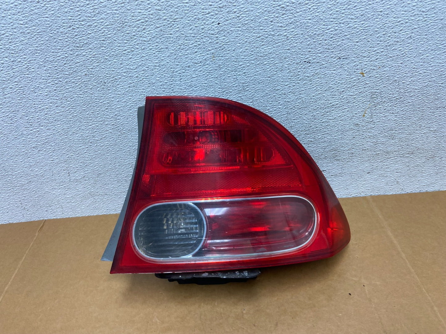 2006 2007 2008 Honda Civic Right Passenger Rh Side Tail Light AD8914 DW0