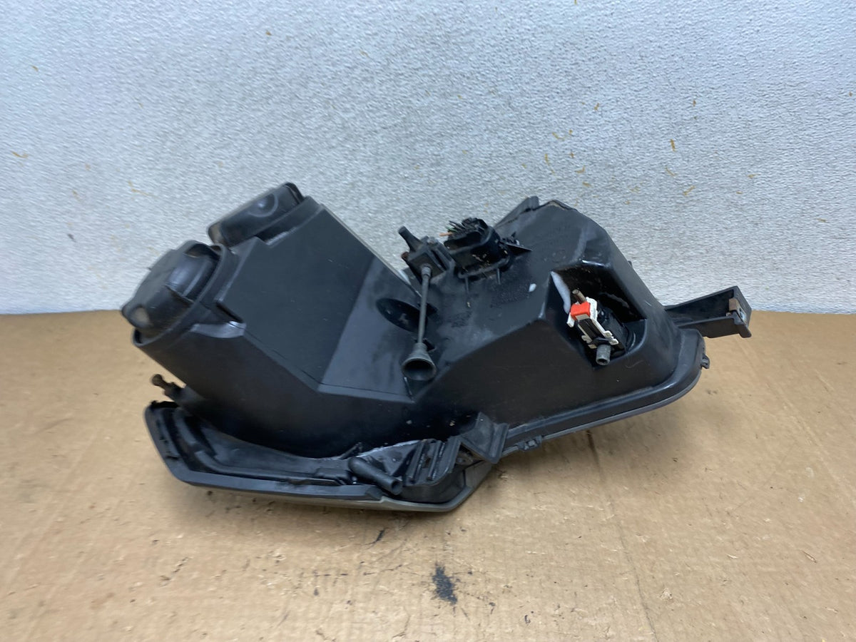 2003 to 2007 Cadillac CTS Right Passenger RH Halogen Headlight AI9181 DW6