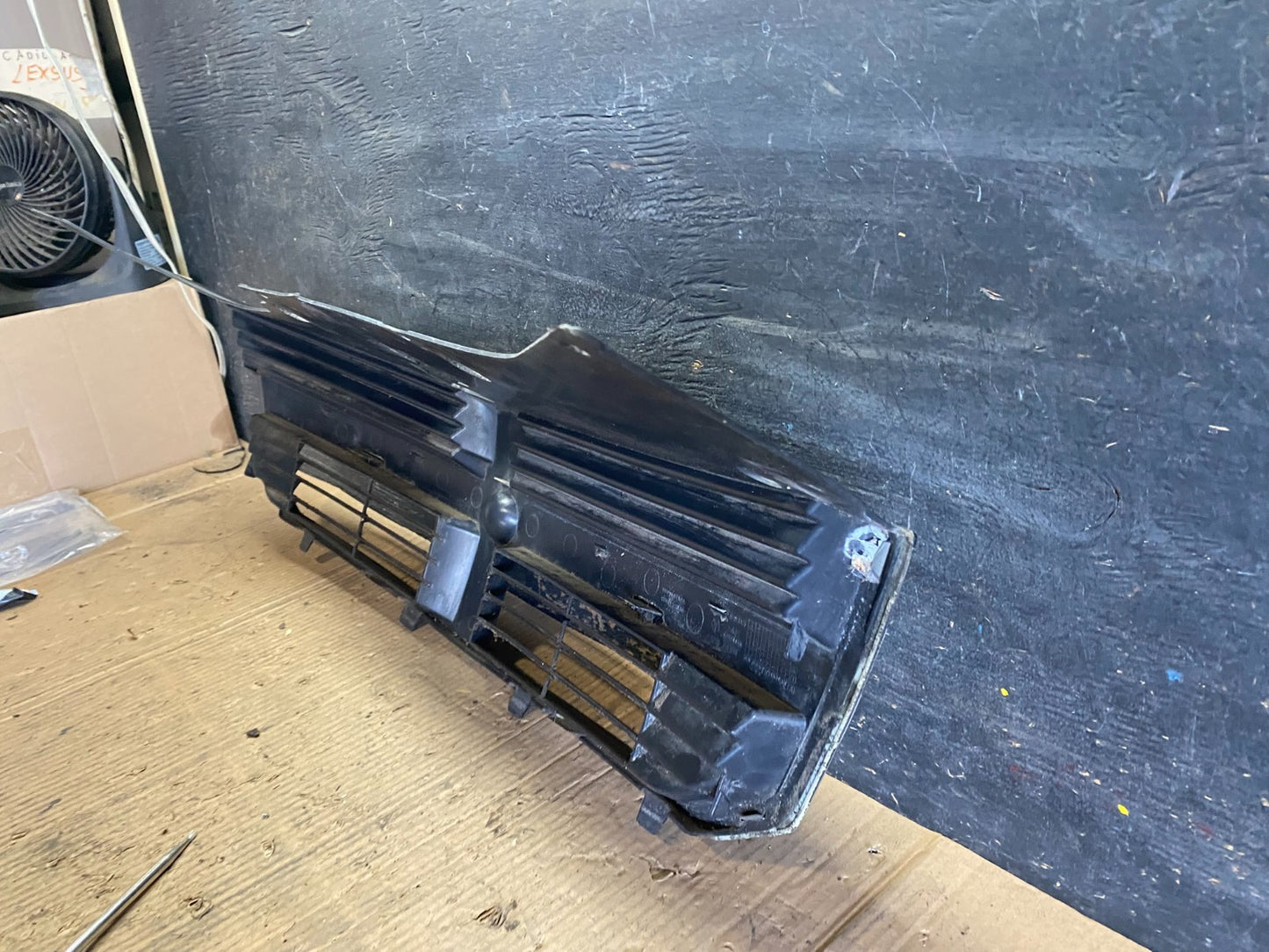 2008 2009 2010 Dodge Avenger Front Upper Chrome Grill Grille s9645 DG8