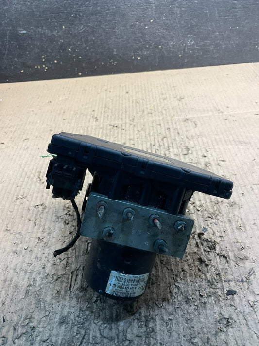 2004-2008 Chrysler Crossfire ABS Anti Lock Brake Pump Module V5454 DG0