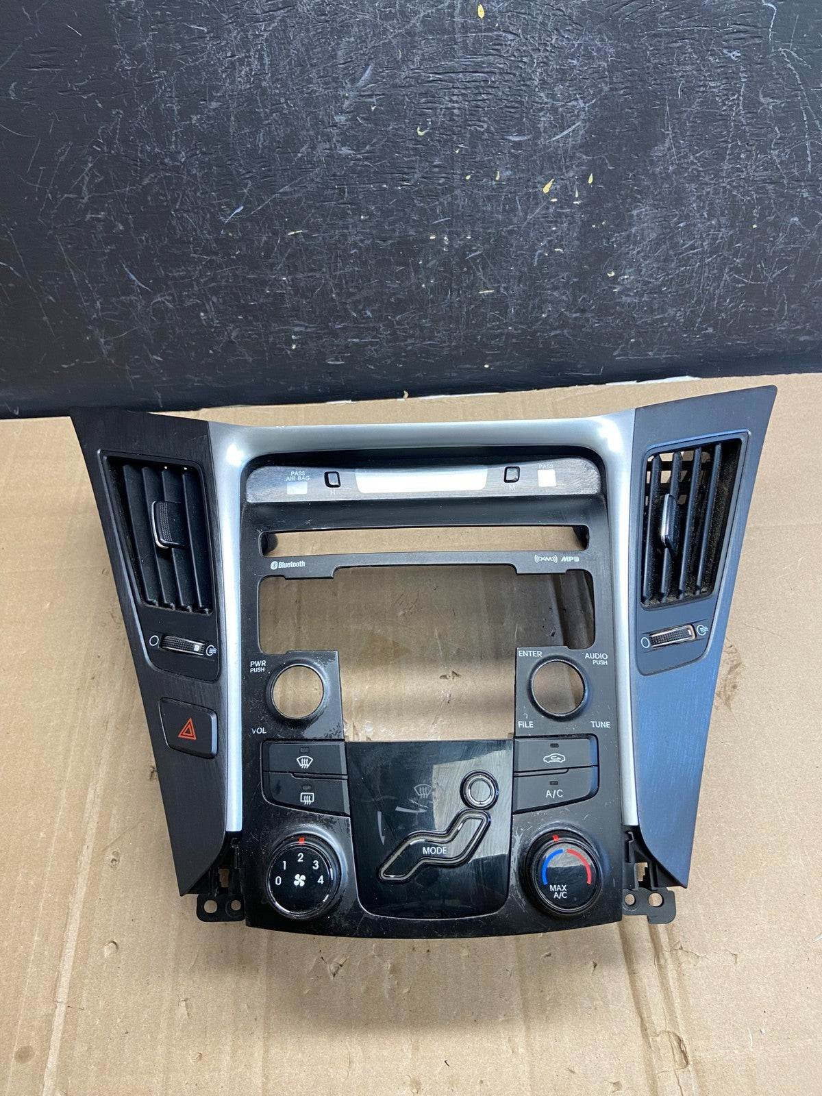 2011 - 2014 Hyundai Sonata Center Radio Climate Control Air Vent Bezel AD7126 DG0