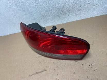 2001-2006 Chrysler Sebring Convertible Right Side Tail Light AG40841