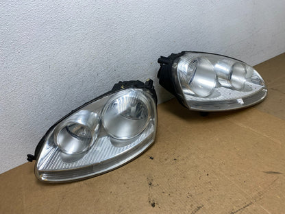 2005 to 2010 Volkswagen Jetta Left+Right Side Headlights Halogen AE3256 DW2