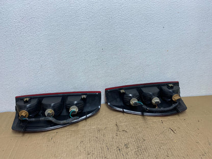 2004 to 2012 Chevrolet Colorado GMC Canyon Left+Right Set Tail Lights AC5495 DW5