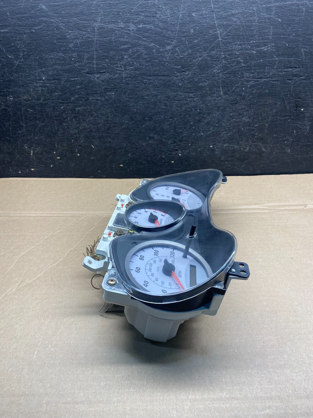 2004 2005 Toyota Rav4 Speedometer Insrument Gauge Cluster Bezel ah9820 DG1
