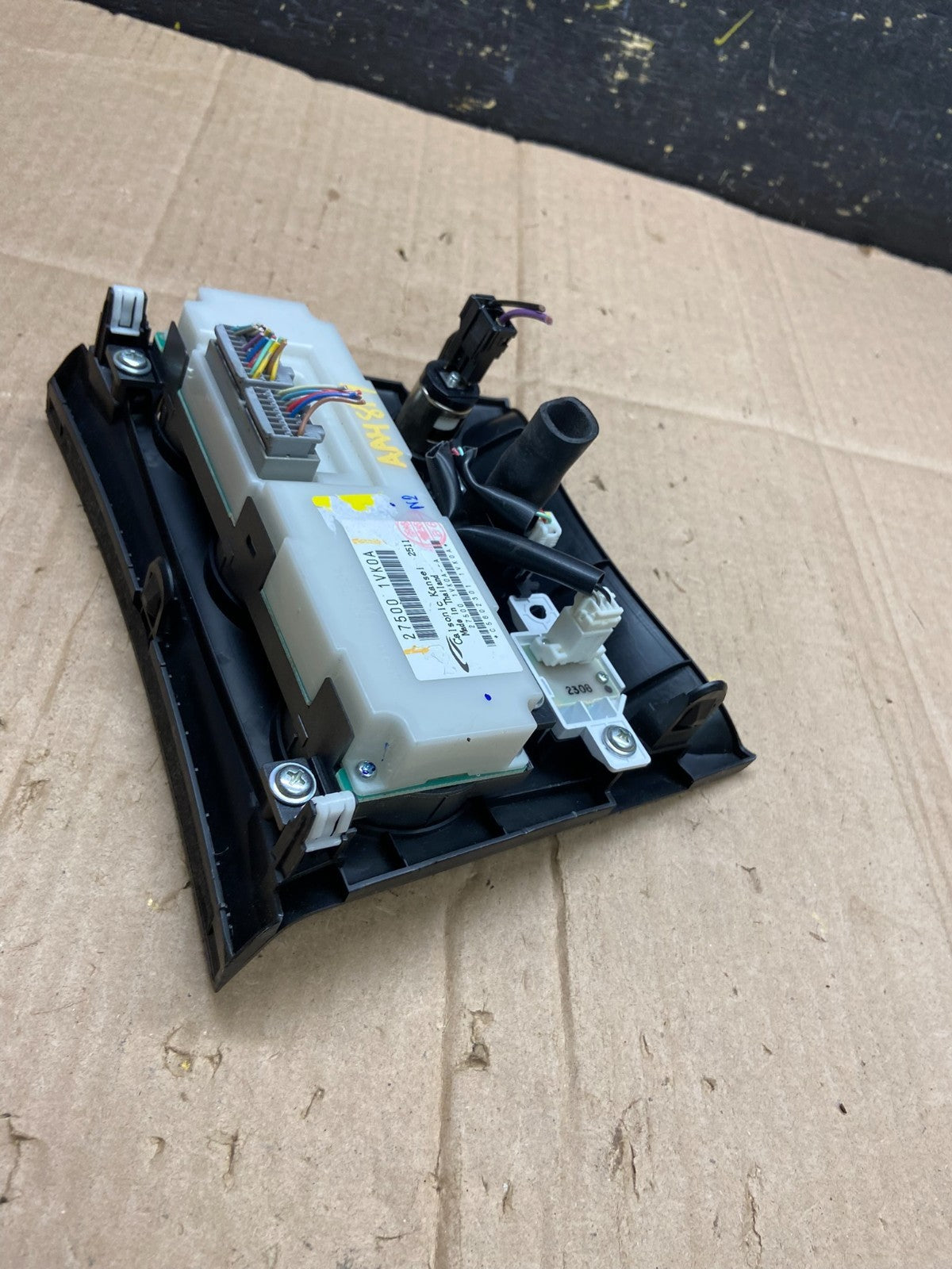 2011 to 2015 Nissan Rogue Heater Temperature AC Climate Control OEM AA4814 DG4