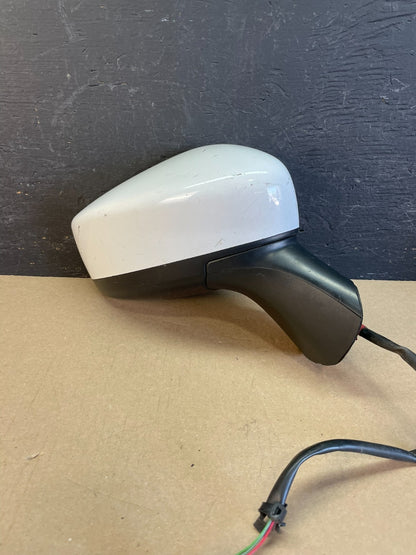 2015 to 2019 Nissan Versa Note Right Passenger RH View Door Mirror OE AE1098 DW0