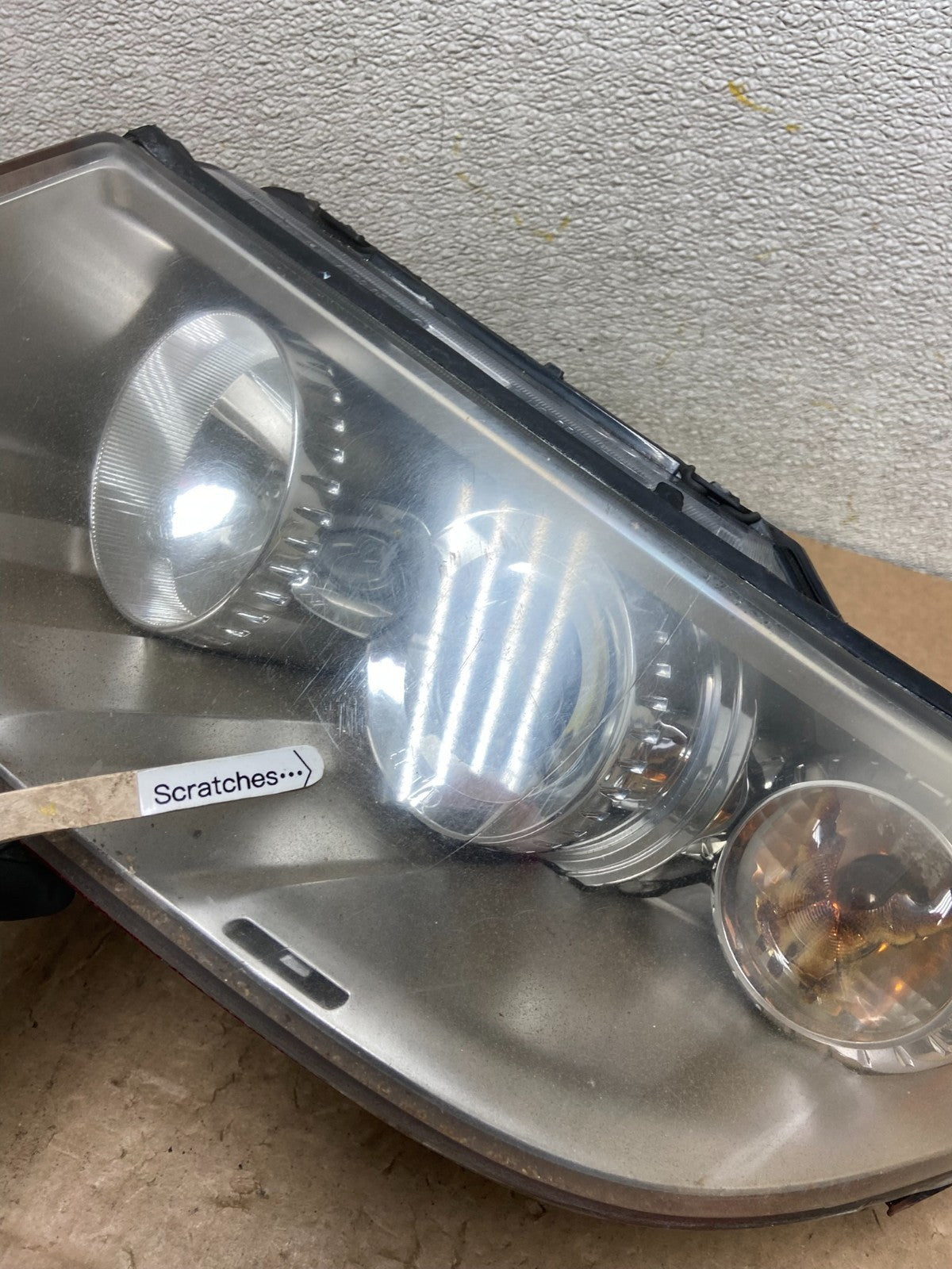 2005 to 2009 Saab 9-7X Left Driver LH Side Xenon Headlight OEM Y8813 DW3