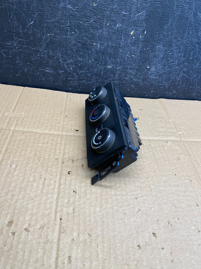 2007 - 2009 Chevrolet Silverado Gmc Sierra A/C Heater Climate Control ac9438 DG1