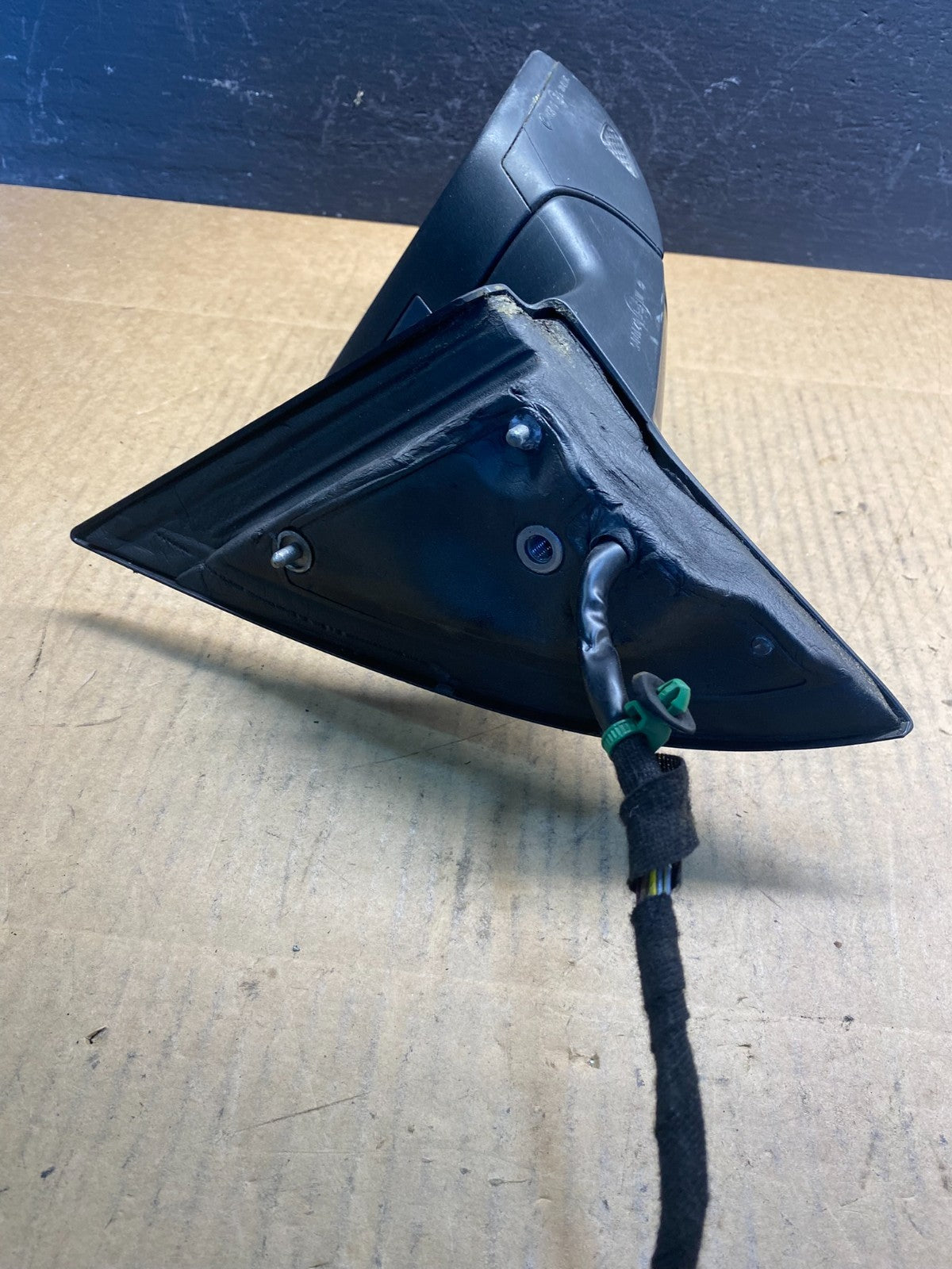 2009 to 2012 Volkswagen CC Right Passenger Power Door View Mirror OEM AC2834 DW9