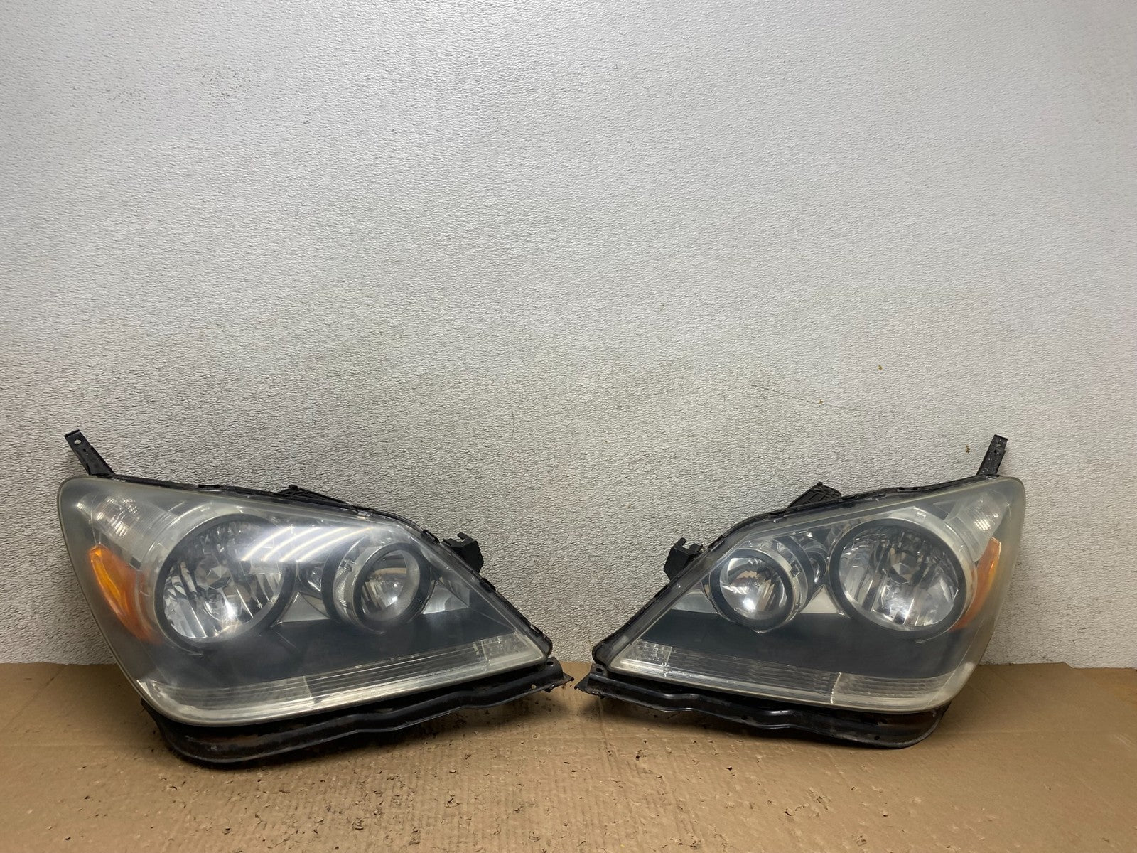2005 2006 2007 Honda Odyssey Left+Right Set Halogen Headlights T7989 DW0