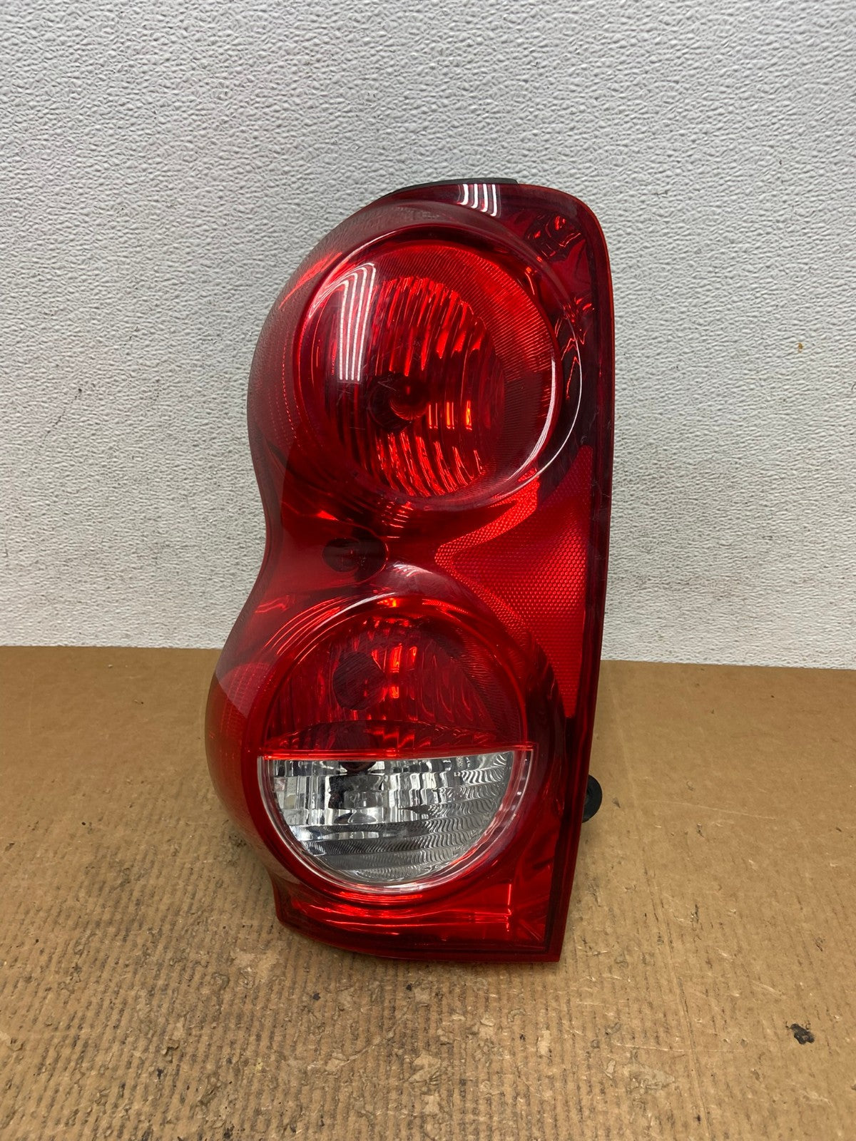 2004-2009 Dodge Durango Tail Light Left Driver Side LH DEPO AE2687 LK0
