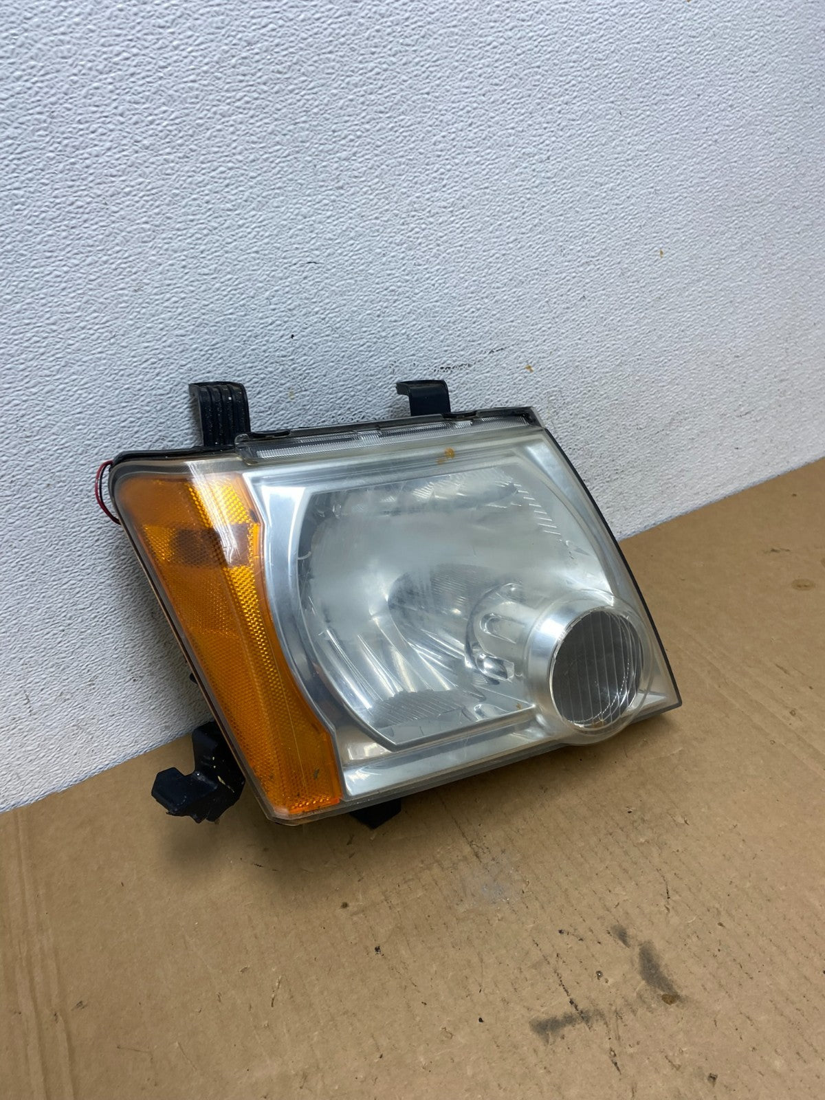2005-2015 Nissan Xterra Right Passenger RH Headlight AD2680 DW2