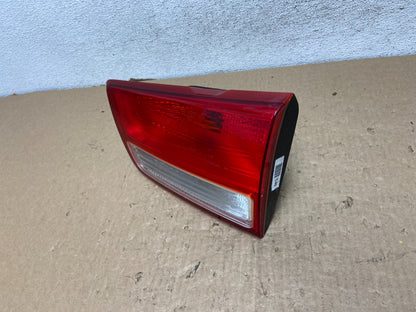 2015 2016 2017 Kia Sedona Right Passenger RH Side Inner Tail Light AF7944 GD1