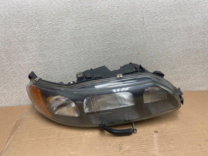 2001 to 2004 Volvo S60 Right Passenger Side Headlight Halogen Oem AA8690 DW0