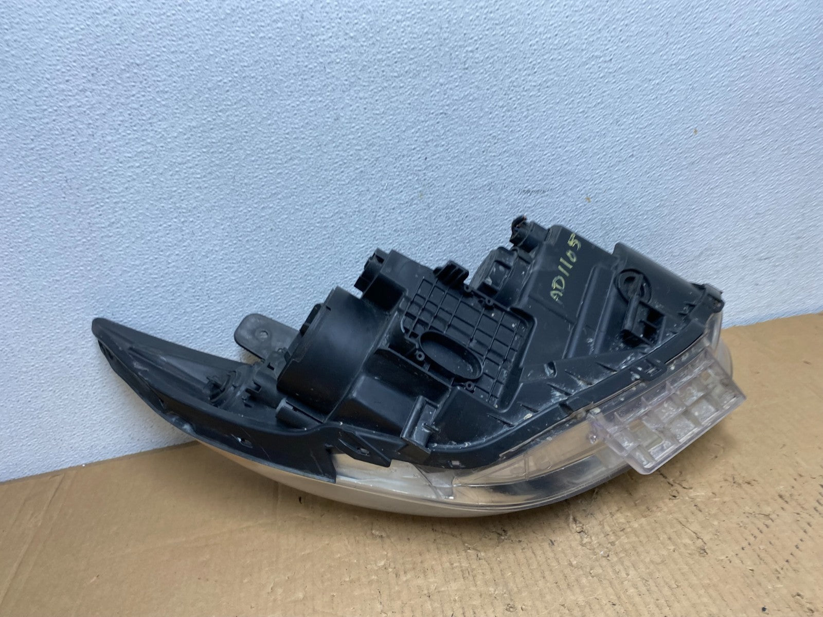 2011 - 2015 Hyundai Sonata Hybrid Left Driver Lh Halogen Headlight AD1105 DW7